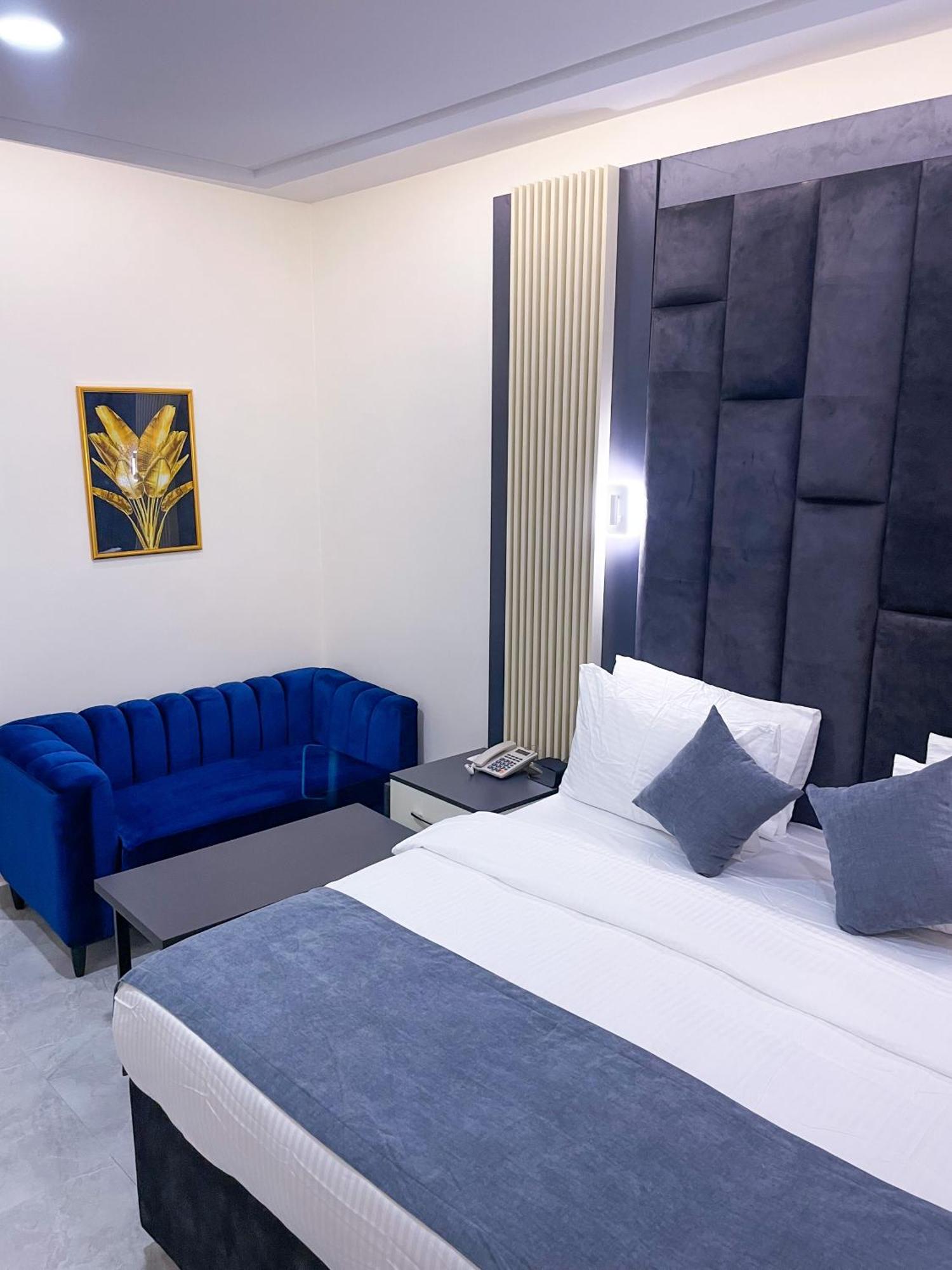 The Mayrock Hotel Abuja Bagian luar foto